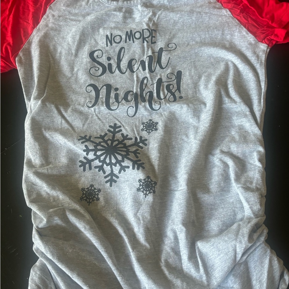 NWOT Planet Motherhood Maternity Christmas Top. Sz SM